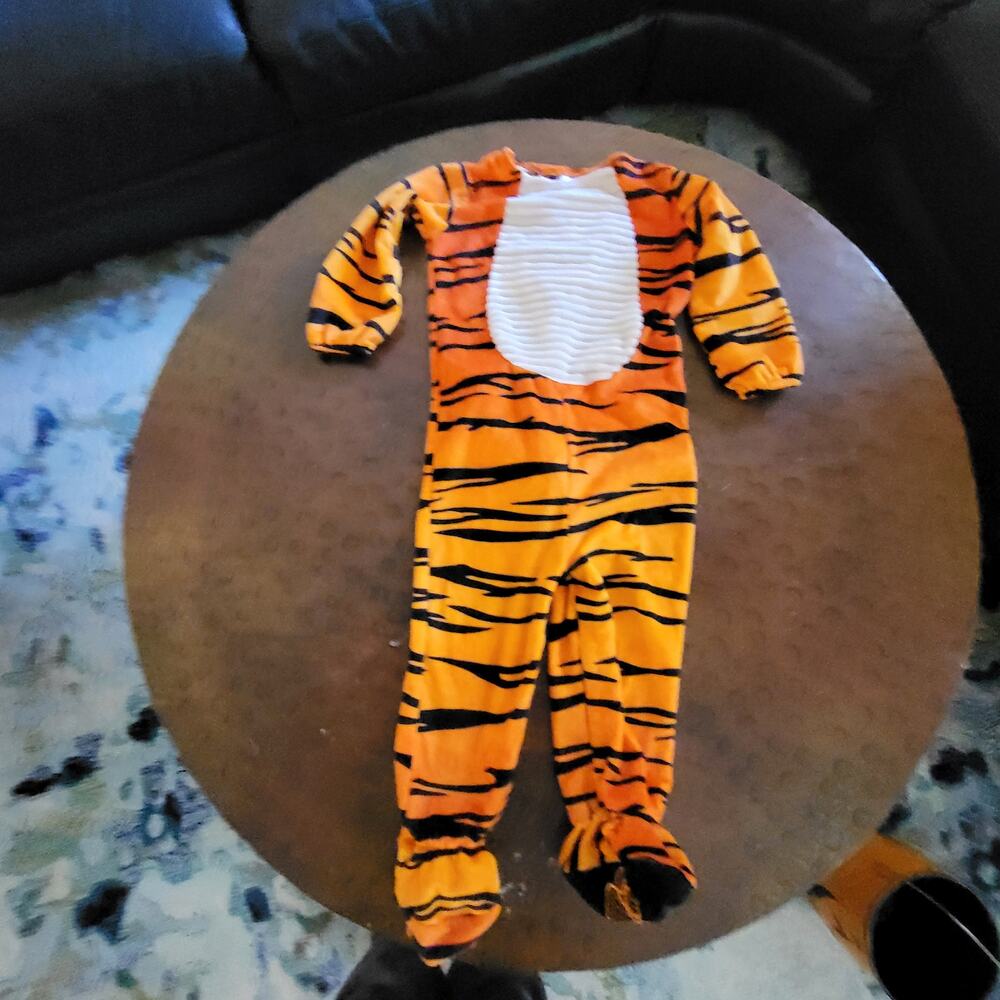 Halloween costume Tiger Tot Toddler child size 18-24 months